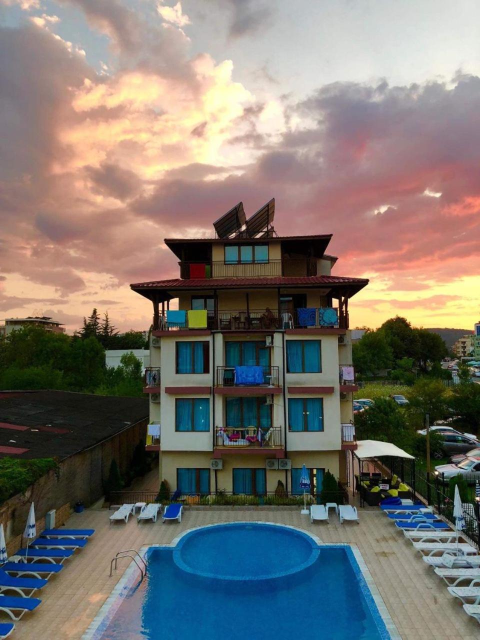 Salena Beach Hotel Primorsko Buitenkant foto